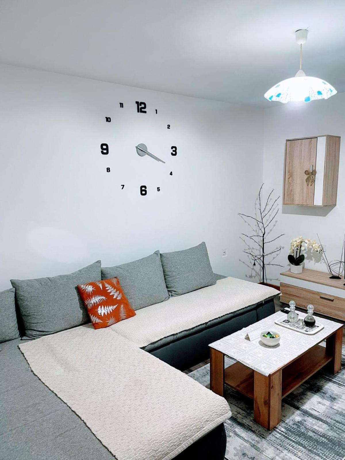 Apartman Tina Zagreb Buitenkant foto